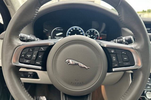 2020 Jaguar XF 25t Prestige