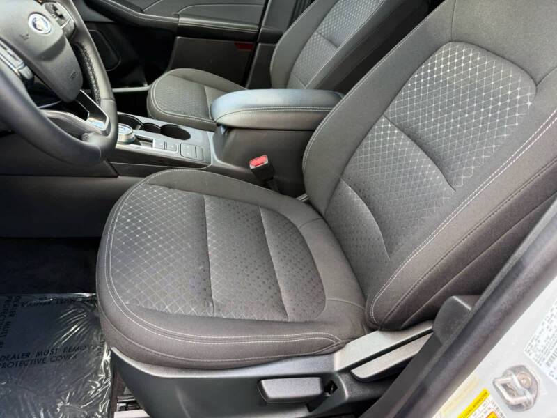 2025 Ford Escape Active