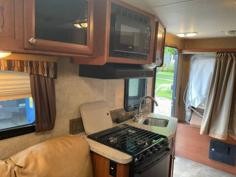 2014 Coleman by Dutchmen Explorer