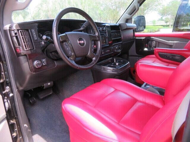 2018 GMC Savana 2500