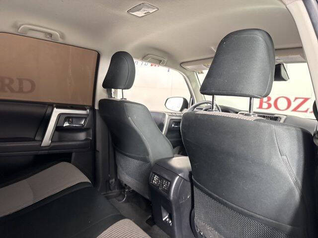 2022 Toyota 4Runner SR5