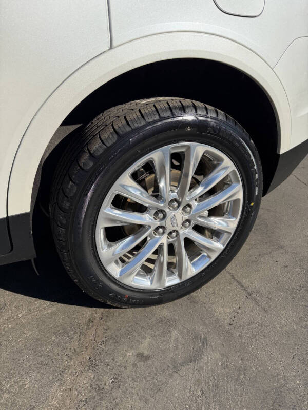 2017 Cadillac XT5 Platinum