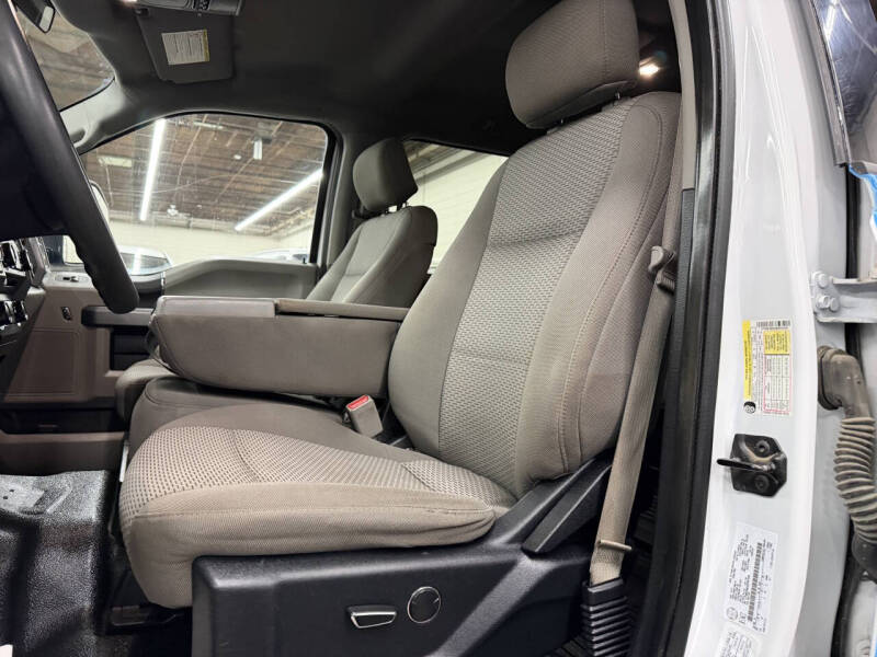 2017 Ford F-350 Super Duty XLT