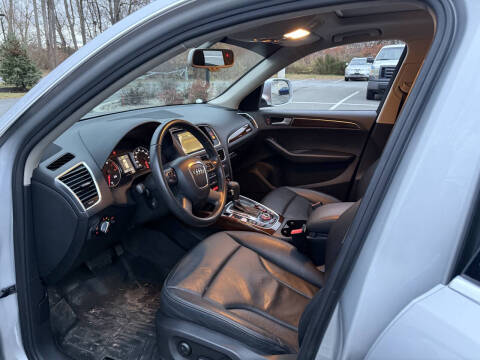 2012 Audi Q5 3.2 quattro Premium Plus