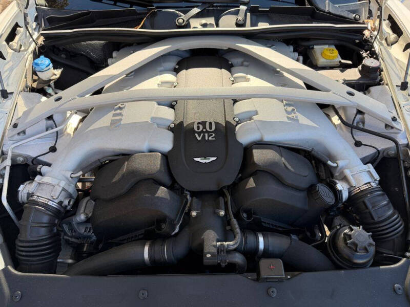 2015 Aston Martin DB9