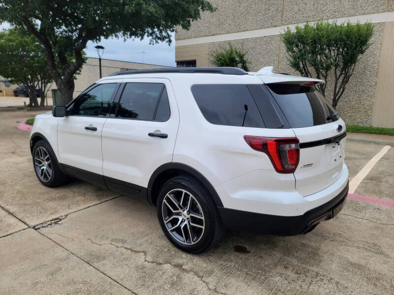 2016 Ford Explorer Sport