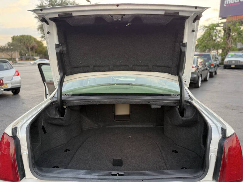 2003 Cadillac DeVille