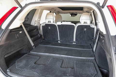 2019 Volvo XC90 T5 Momentum