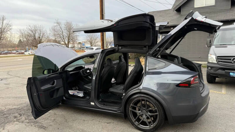 2022 Tesla Model X Plaid