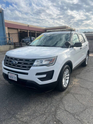 2017 Ford Explorer