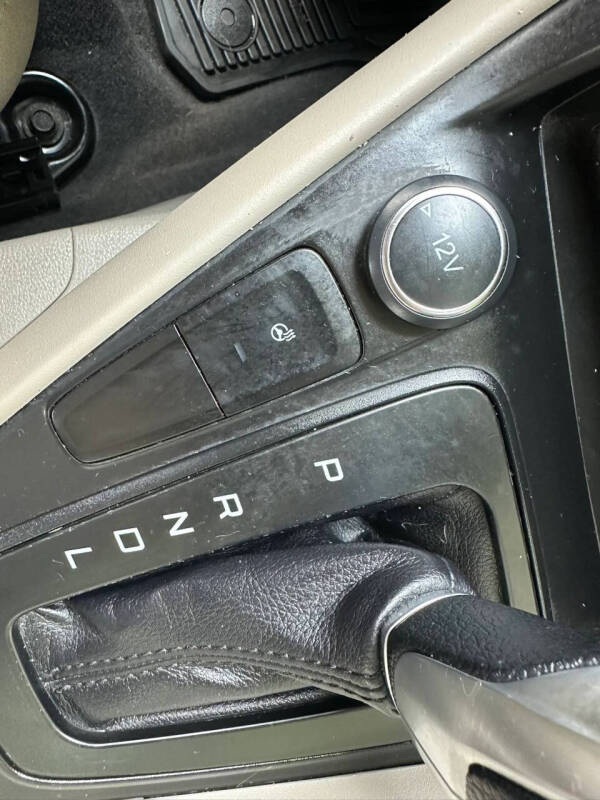 2017 Ford Focus SE