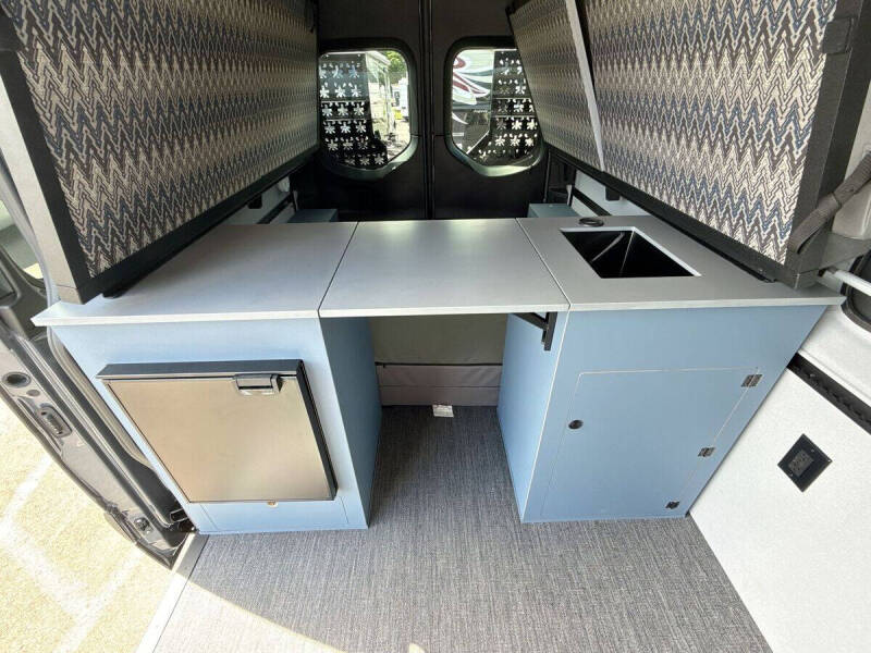 2024 Mercedes-Benz Sprinter