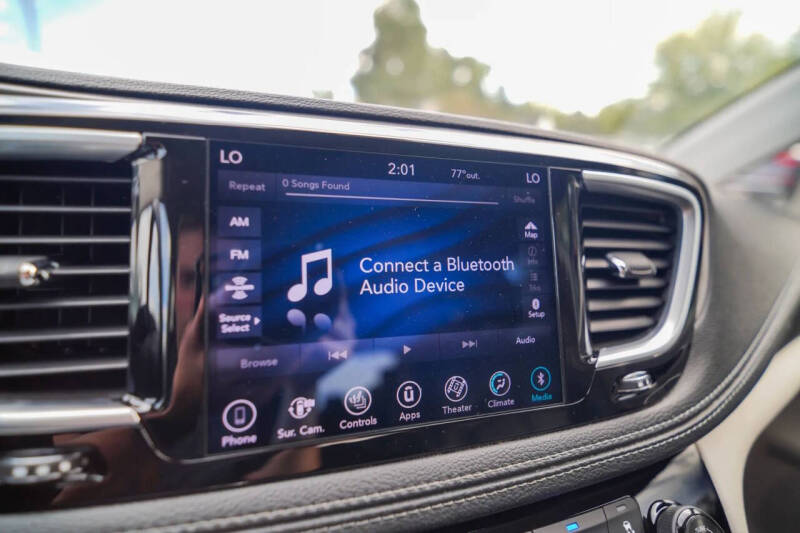 2018 Chrysler Pacifica Hybrid Limited