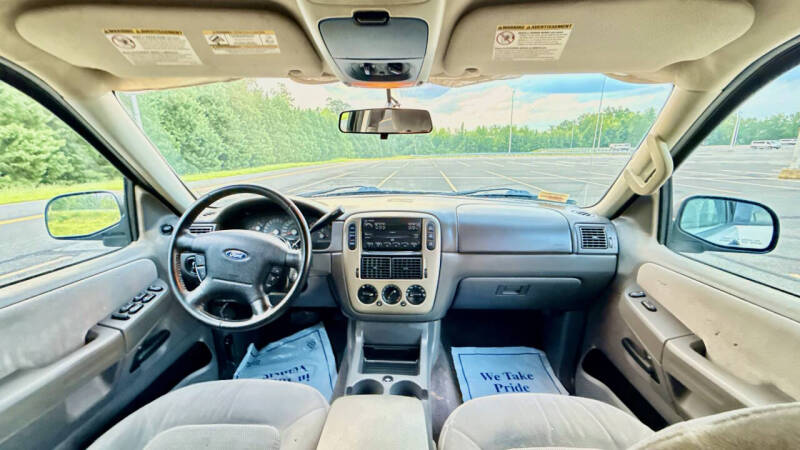 2005 Ford Explorer XLT