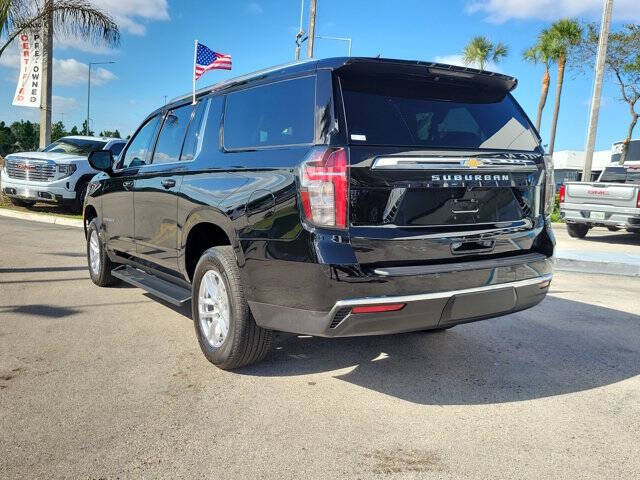 2024 Chevrolet Suburban LS