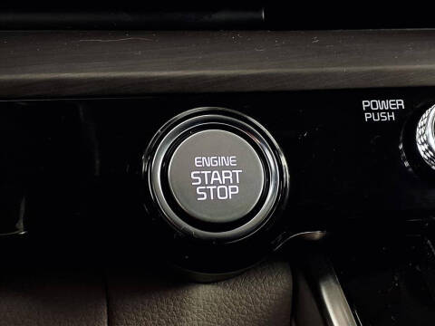 2023 Kia Carnival SX