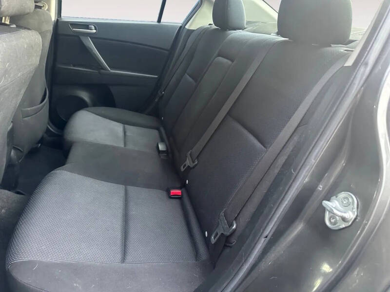 2011 Mazda MAZDA3 i Touring