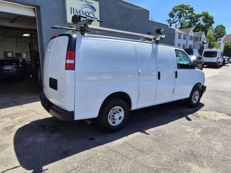 2021 Chevrolet Express 2500