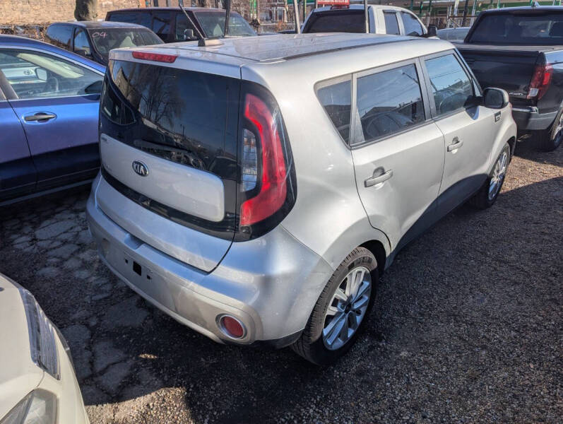 2018 Kia Soul +