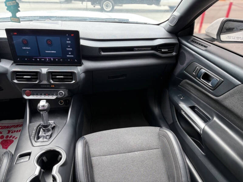 2024 Ford Mustang EcoBoost Premium