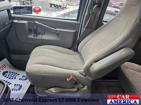 2017 Chevrolet Express LT 3500