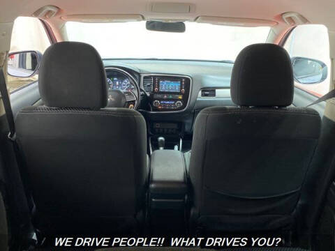 2017 Mitsubishi Outlander ES