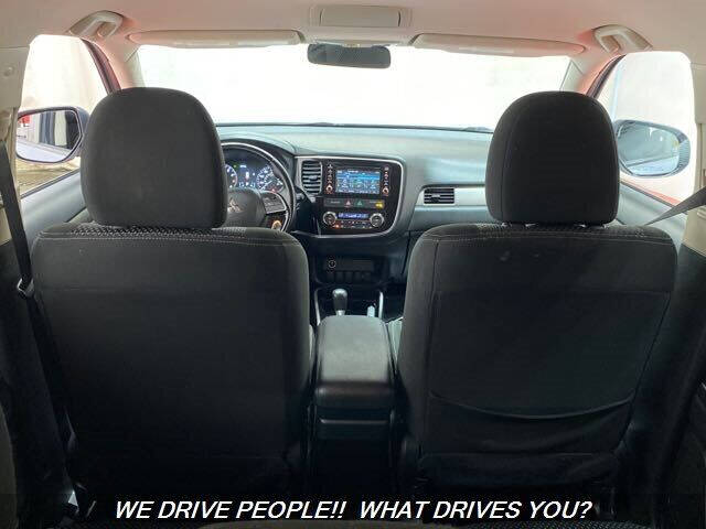 2017 Mitsubishi Outlander ES