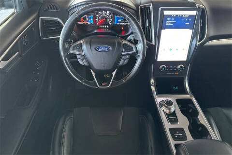 2022 Ford Edge ST