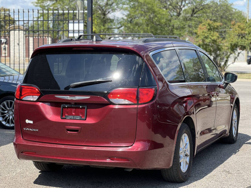 2021 Chrysler Voyager LXi