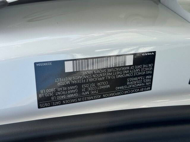 2026 Volvo XC60 B5 Core