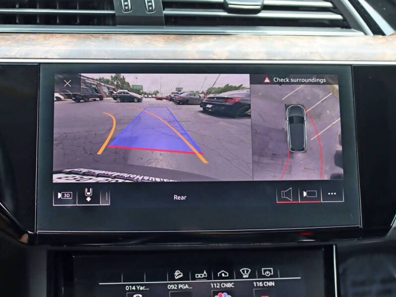 2019 Audi e-tron quattro Prestige