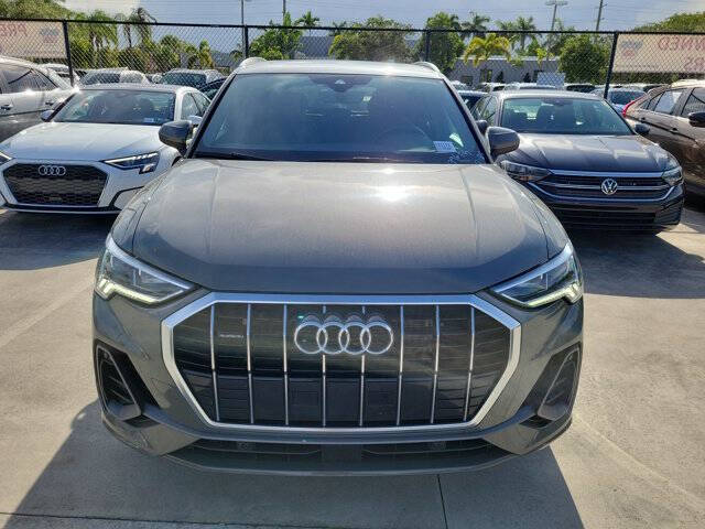 2024 Audi Q3 quattro S line Premium 45 TFSI