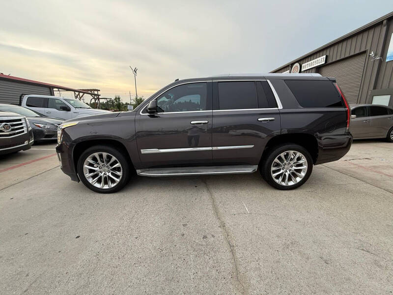 2015 Cadillac Escalade Luxury
