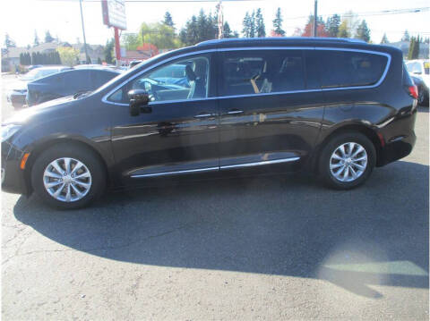 2018 Chrysler Pacifica Touring L