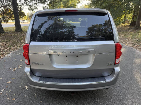 2016 Dodge Grand Caravan R/T