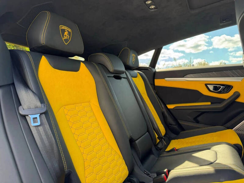 2019 Lamborghini Urus