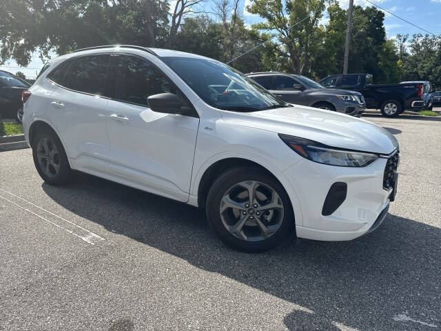 2023 Ford Escape ST-Line