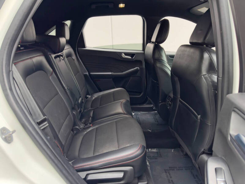 2024 Ford Escape Hybrid ST-Line Select