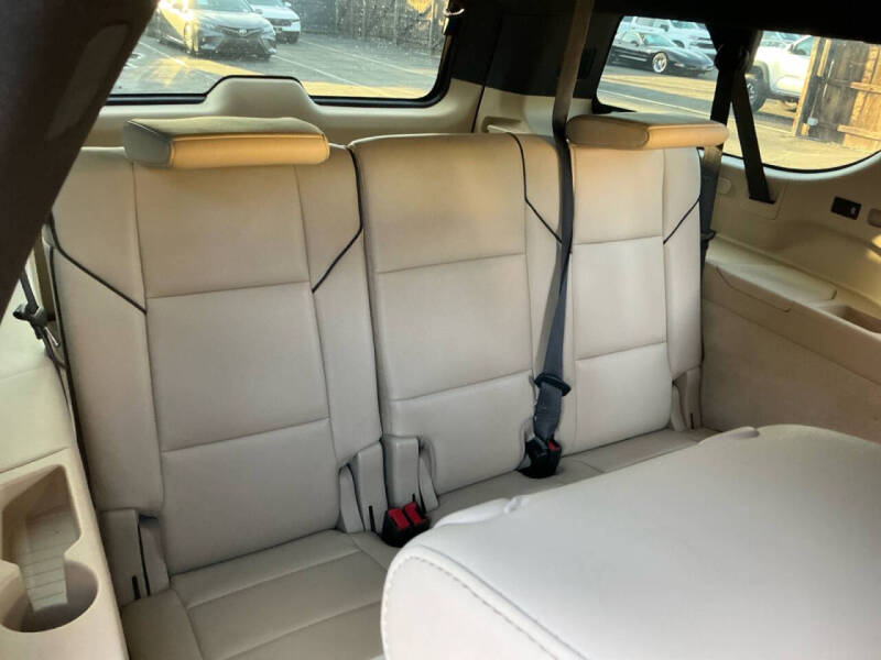 2022 Cadillac Escalade ESV Premium Luxury