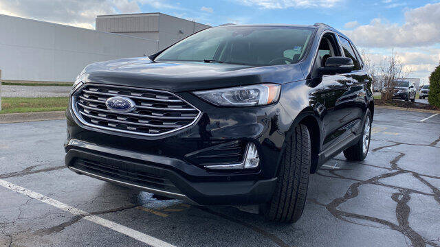 2020 Ford Edge Titanium