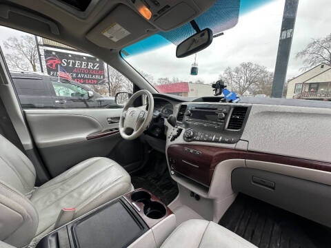 2012 Toyota Sienna XLE 8-Passenger