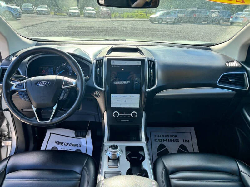 2022 Ford Edge SEL