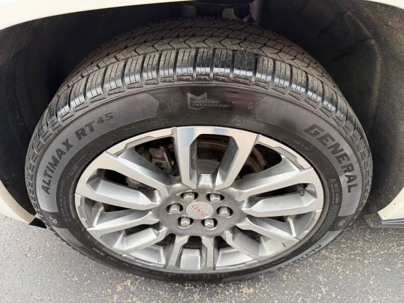 2021 GMC Acadia Denali