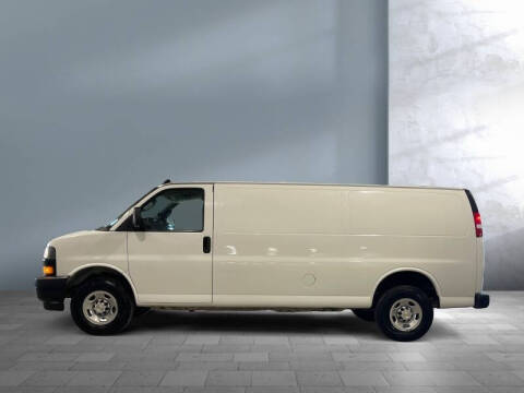 2023 Chevrolet Express 2500