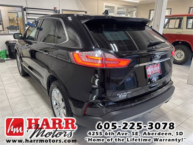 2020 Ford Edge Titanium