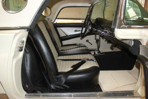 1957 Ford Thunderbird