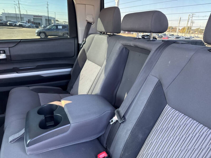 2014 Toyota Tundra SR5