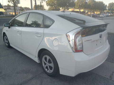 2012 Toyota Prius Two