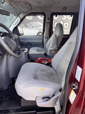 2005 Ford E-Series E-250