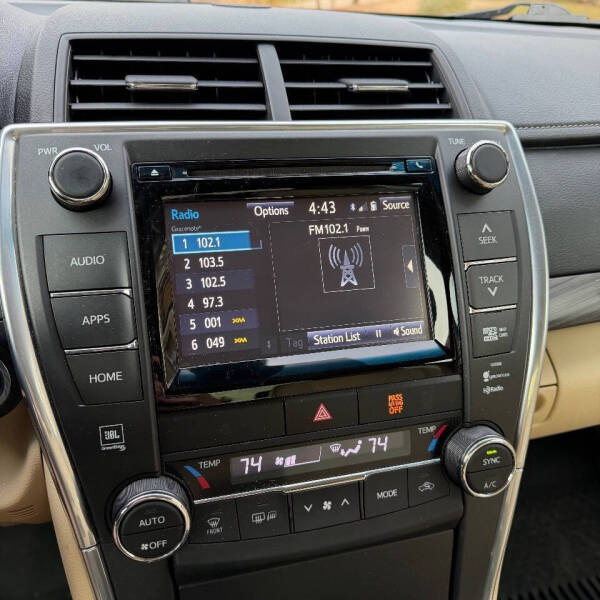 2015 Toyota Camry Hybrid XLE